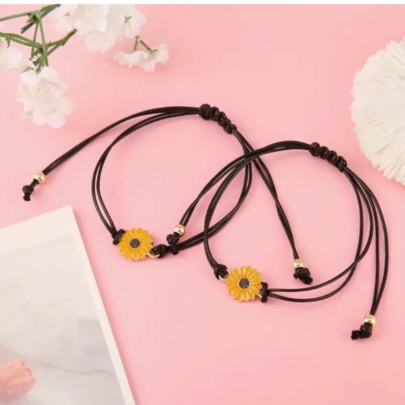 NEW PAIR OF SUNFLOWER CHARM FRIENDSHIP/UNISEX ADJUSTABLE FAUX LEATHER BRACELETS - Picture 3 of 7
